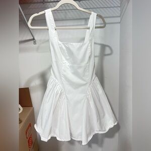 White Sleeveless Dress